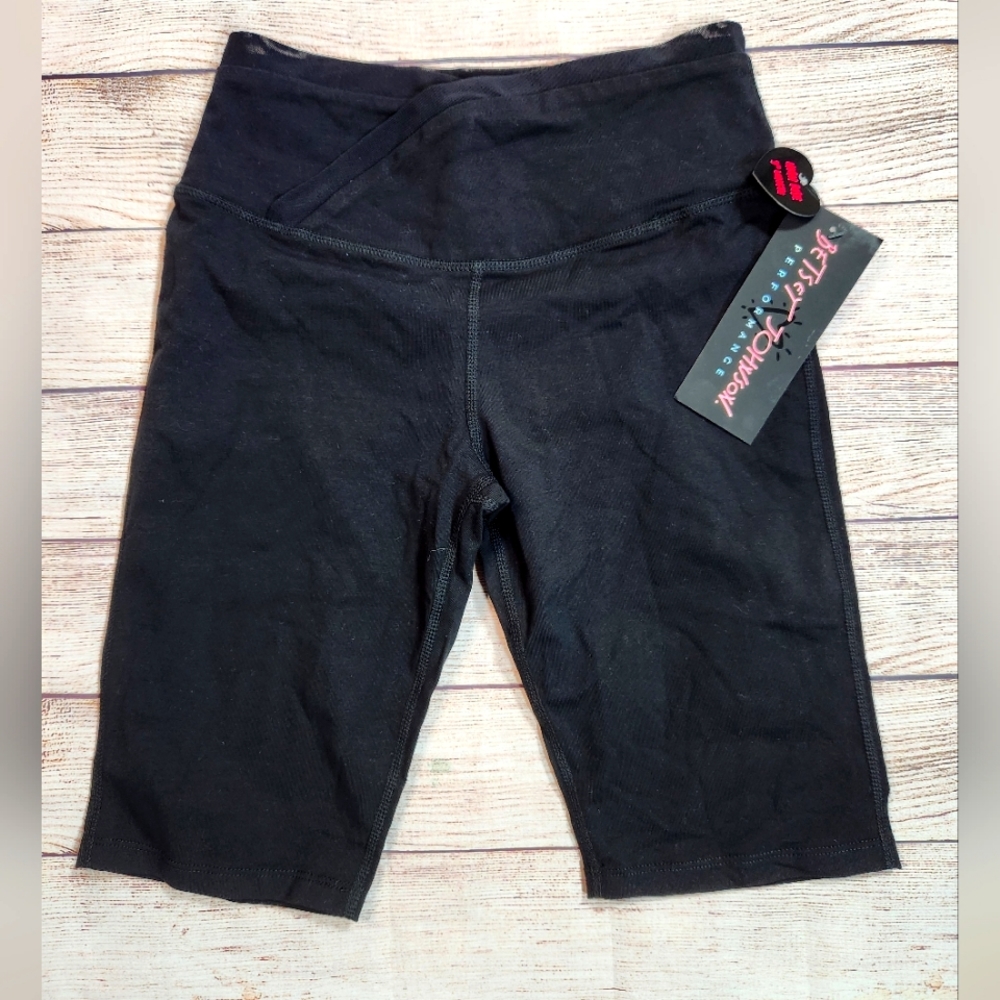 Betsey Johnson Performance shorts size small NWT